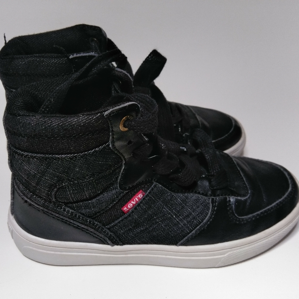Levi's shoes